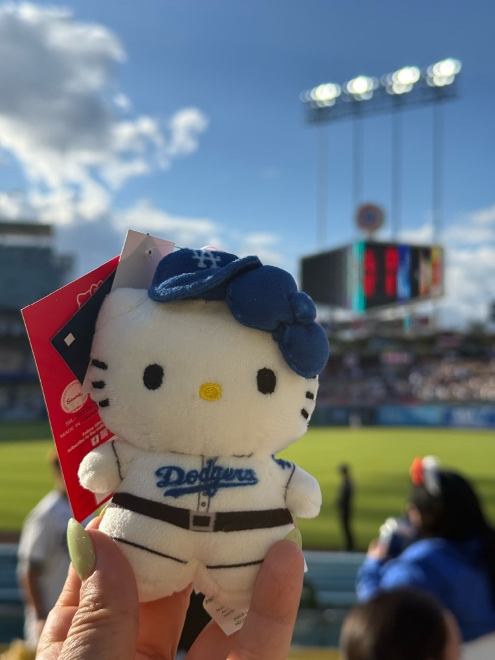 Hello Kitty Los Angeles Dodgers Stadium Exclusive Plush Keychain - White & Blue